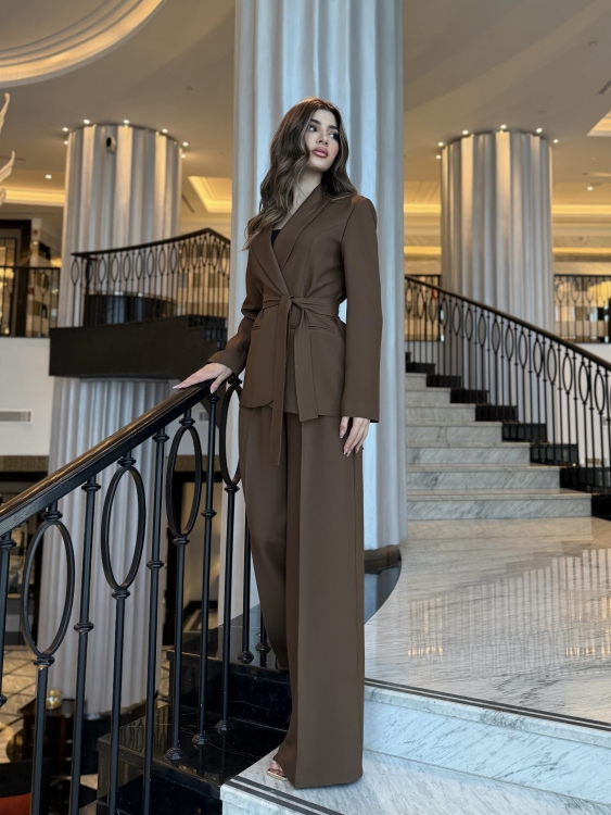 Wide-Leg Pants Set with Tie Belt / Brown