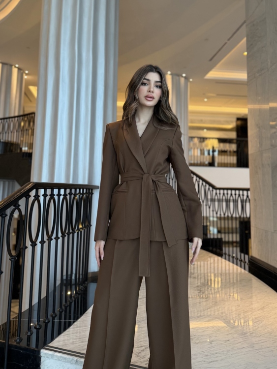 Wide-Leg Pants Set with Tie Belt / Brown