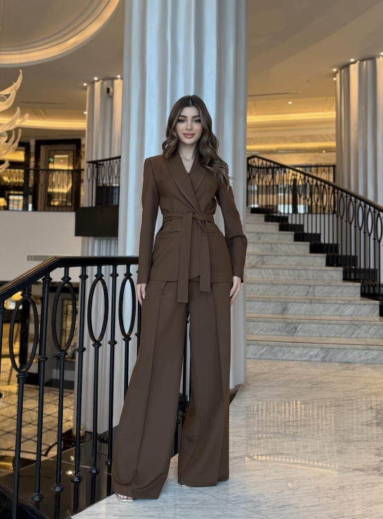 Wide-Leg Pants Set with Tie Belt / Brown
