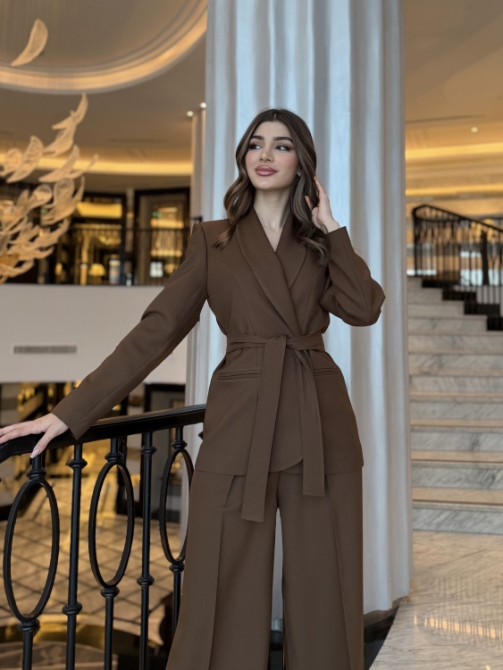 Wide-Leg Pants Set with Tie Belt / Brown