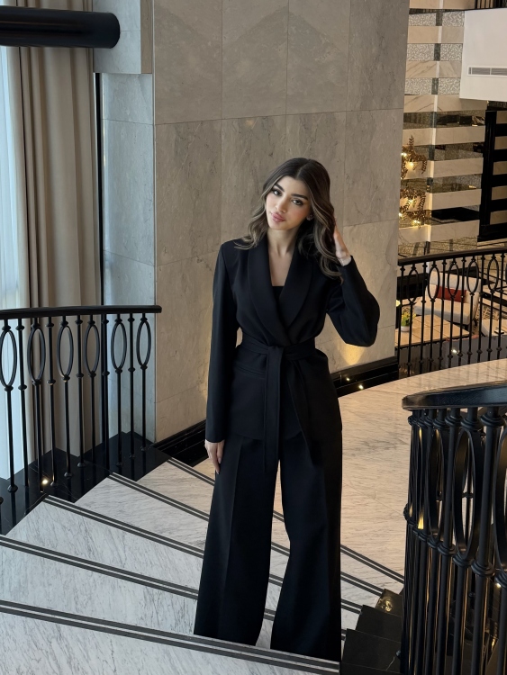 Wide-Leg Pants Set with Tie Belt  / BLACK