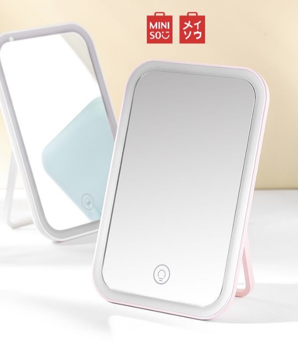 مرآه مكتب مضيئة