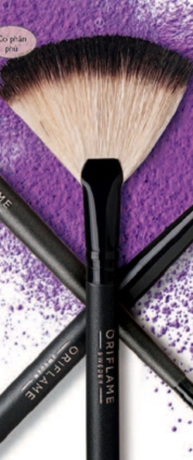 Professional Fan Powder Brush 17cm - 24149