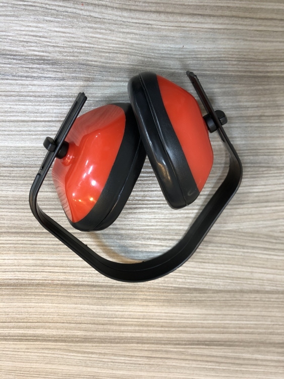 واقي اذن سماعه  