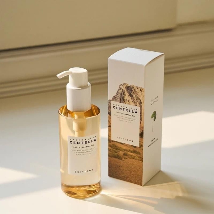 SKIN 1004 - Madagascar Centella Light Cleansing Oil 200ml