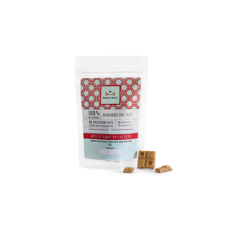 دوغي بايتس مكافآت مقرمشة بالتفاح وزبدة الفول السوداني