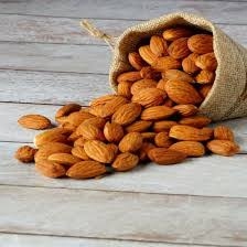 اللوز الكامل النيء 250غم