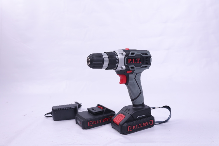 درل شحن 20 فولت مع 2 بطاريه وشاحن 30 نيوتن و 1350 دوره مع اكسسوارات في شنته PSR18-D3 