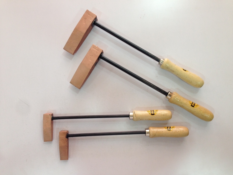 كاوي لحام الماني