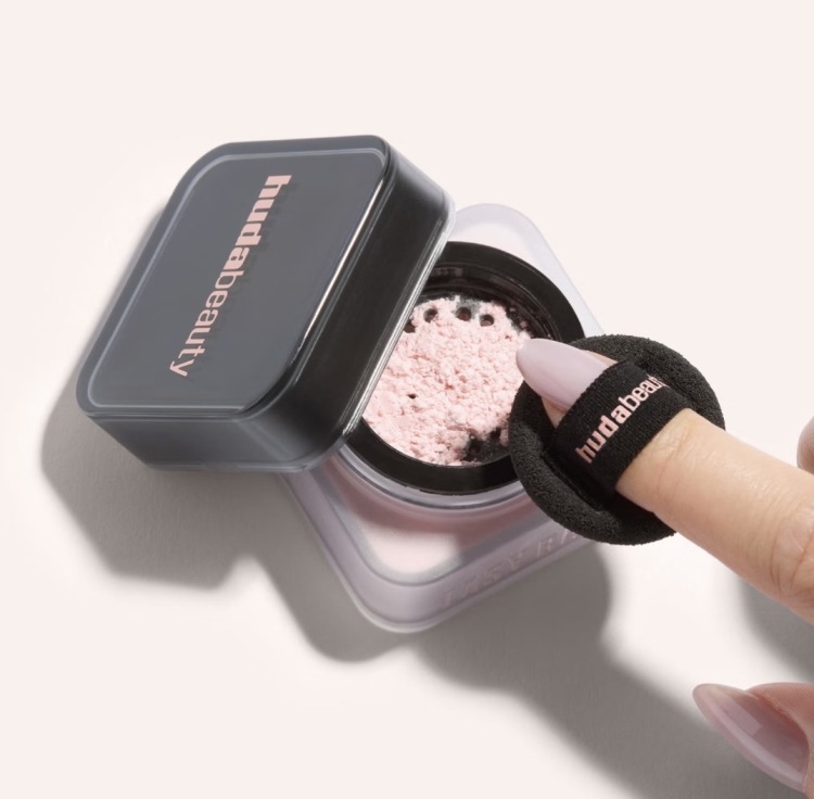 Huda Beauty Easy Bake Loose Powder  Travel Size  