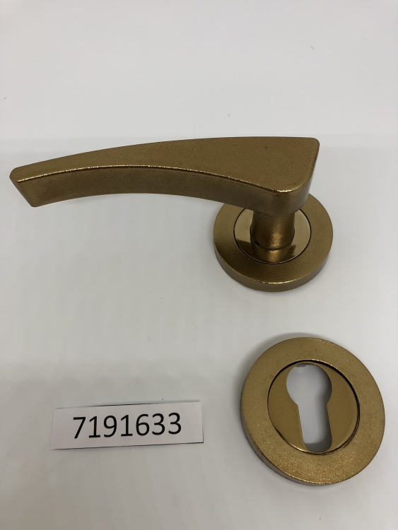 ايادي باب تركي