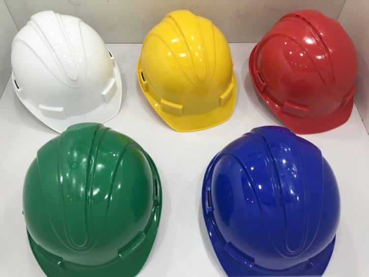 خوذه سلامه تركي عجل ثقيله 