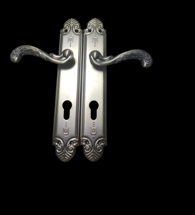 ايادي باب صيني