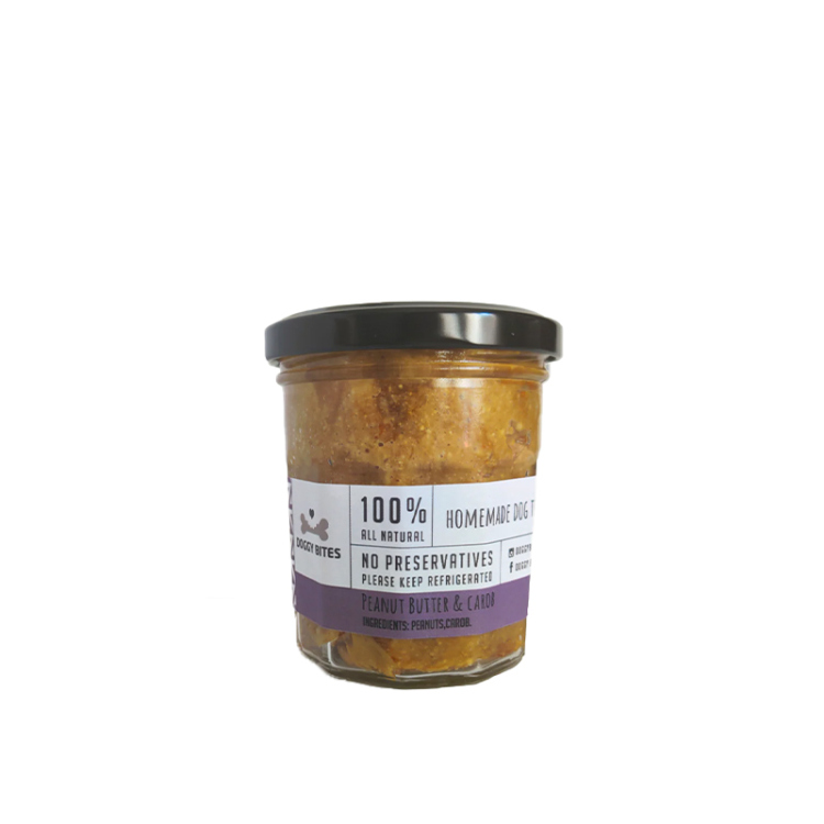 دوغي بايتس - زبدة الفول السوداني مع الخروب