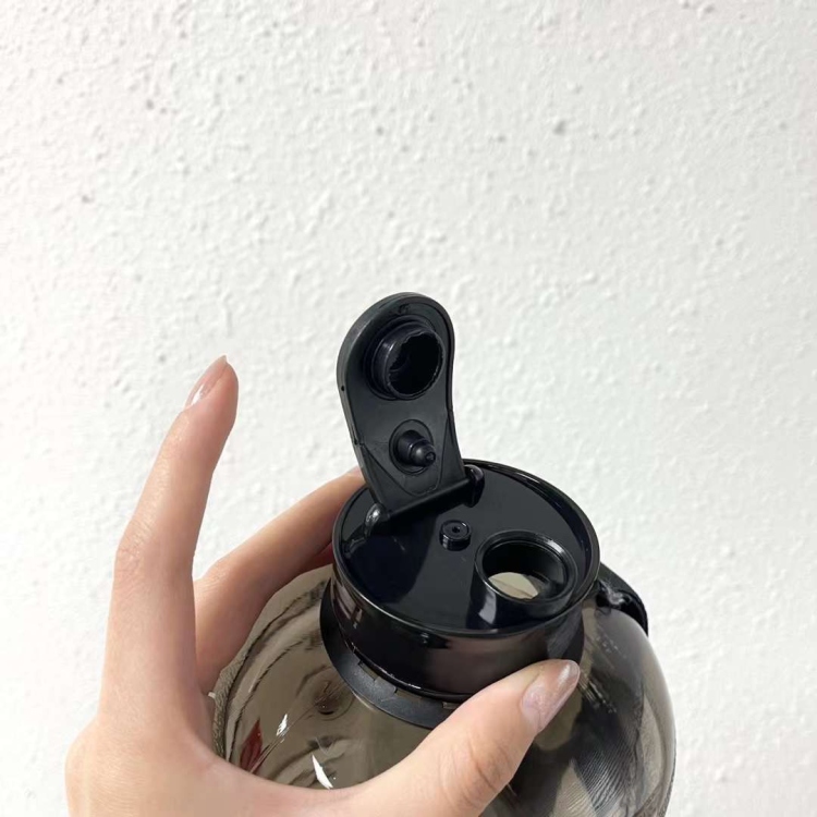 مطرة ماء 