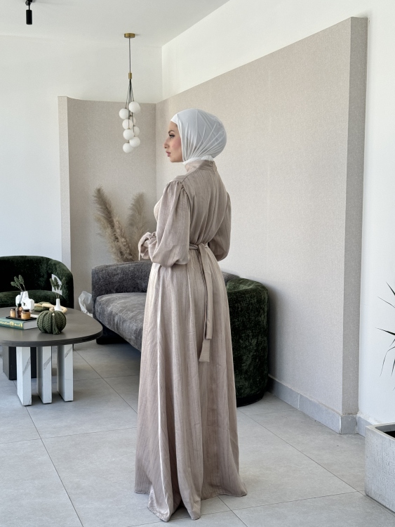 فستان " لون " باللون البيج 