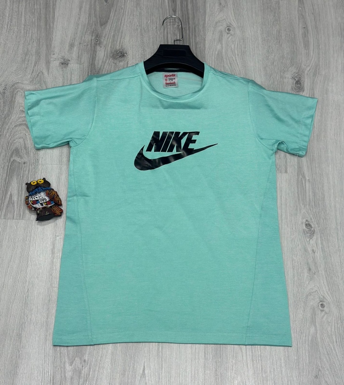 تيشيرت مونس 