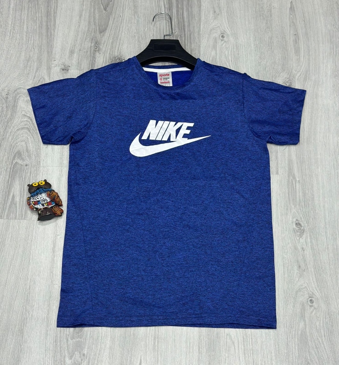 تيشيرت مونس 