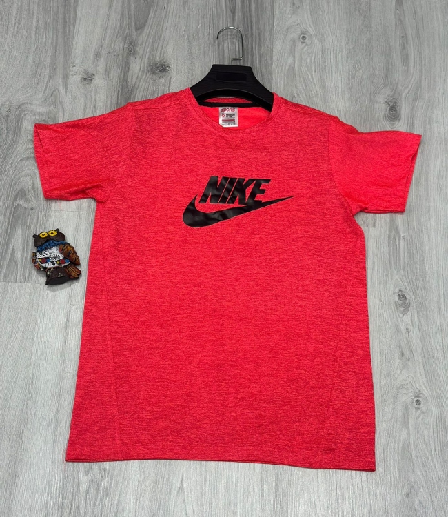 تيشيرت مونس 