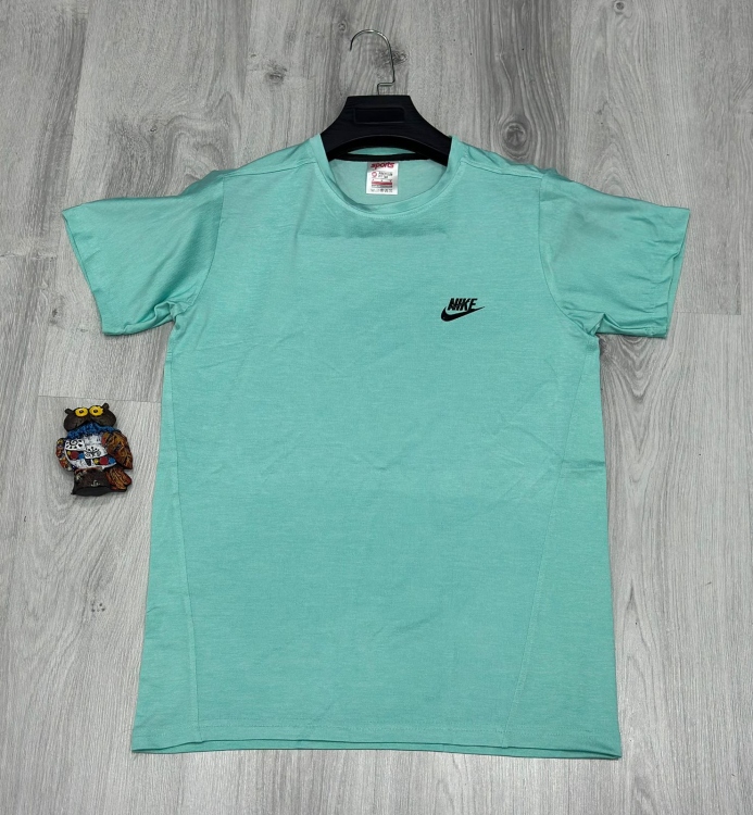 تيشيرت مونس 