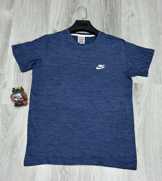 تيشيرت مونس 