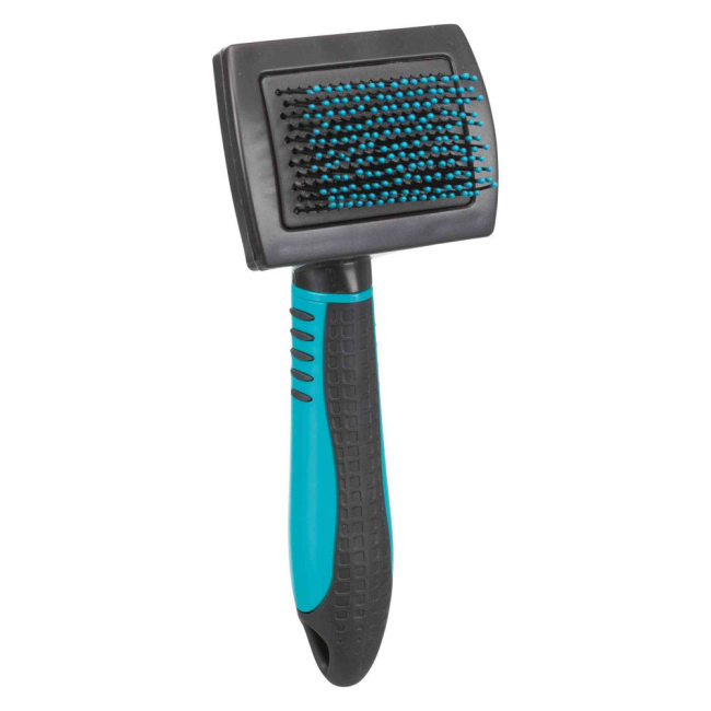 Soft brush, plastic bristles,