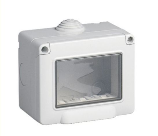 علبه ثلاثي مطريه ظاهره IP55