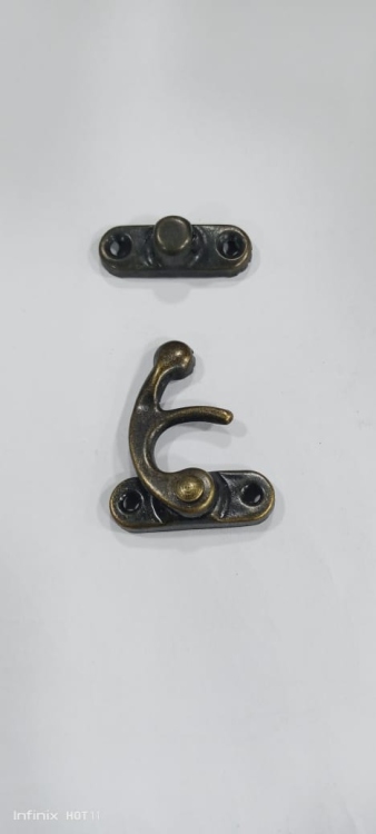 دلايه صندوق تحف لف