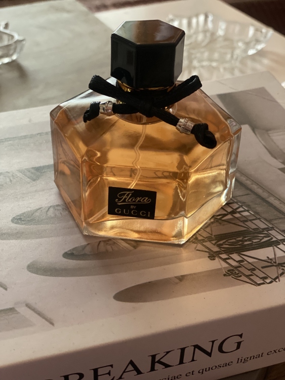 عرض خاص  3 عطور تستر بسعر 25 دينار والعطر الرابع مجاناً   فقط استخدم كود free  لتحصل على توصيل مجانا 