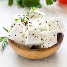 جبنة مغلية بالقزحة 