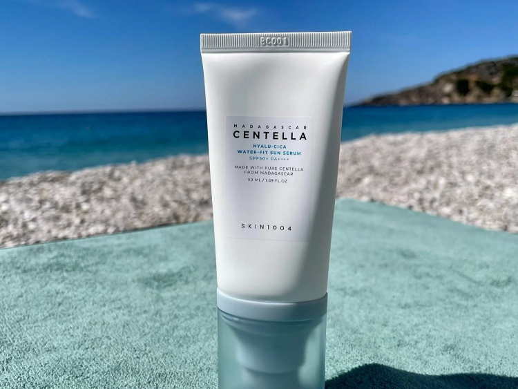 Skin1004 Madagascar Centella Hyalu-Cica Water-Fit Sun واقي الشمس سنتيالا.
