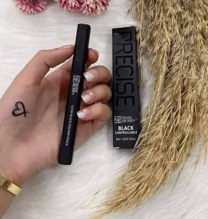 ايلاينر روز بيري Eyeliner 