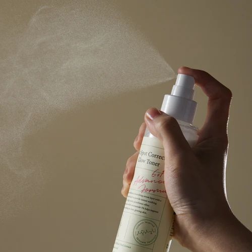 AXIS-Y Dark Spot Correcting Glow Toner تونر بخاخ لتصحيح البقع الداكنة