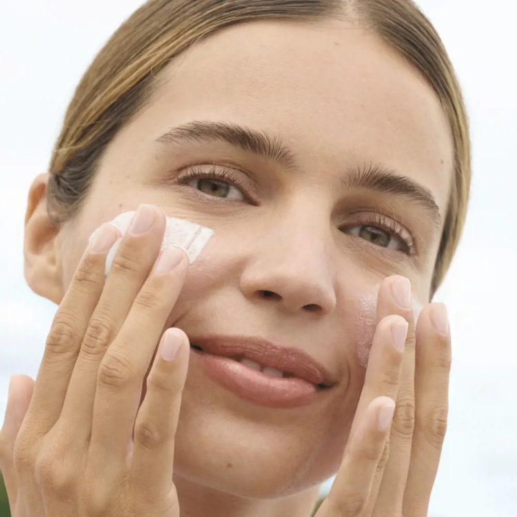 OPTIMALS Opt Optimals Daily Glow Multi-Protector SPF50    45292