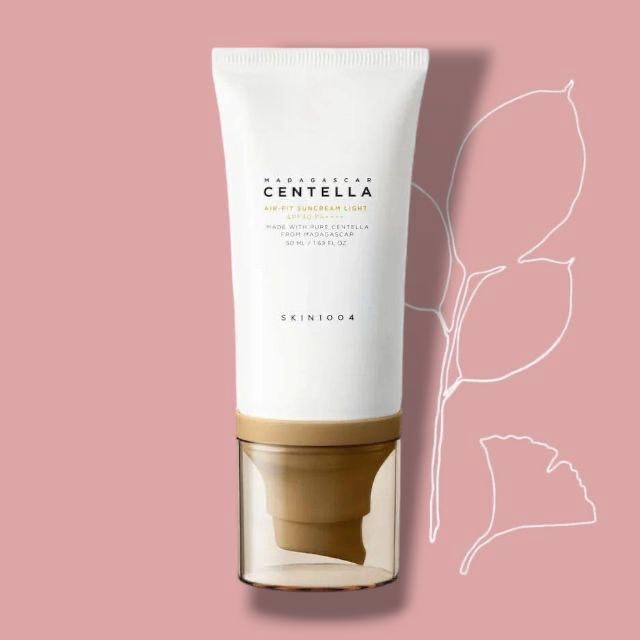 Skin1004 CENTELLA AIR-FIT SUNCREAM LIGHT  SPF30 PA++++ واقي شمس فيزيائي بالسنتيالا