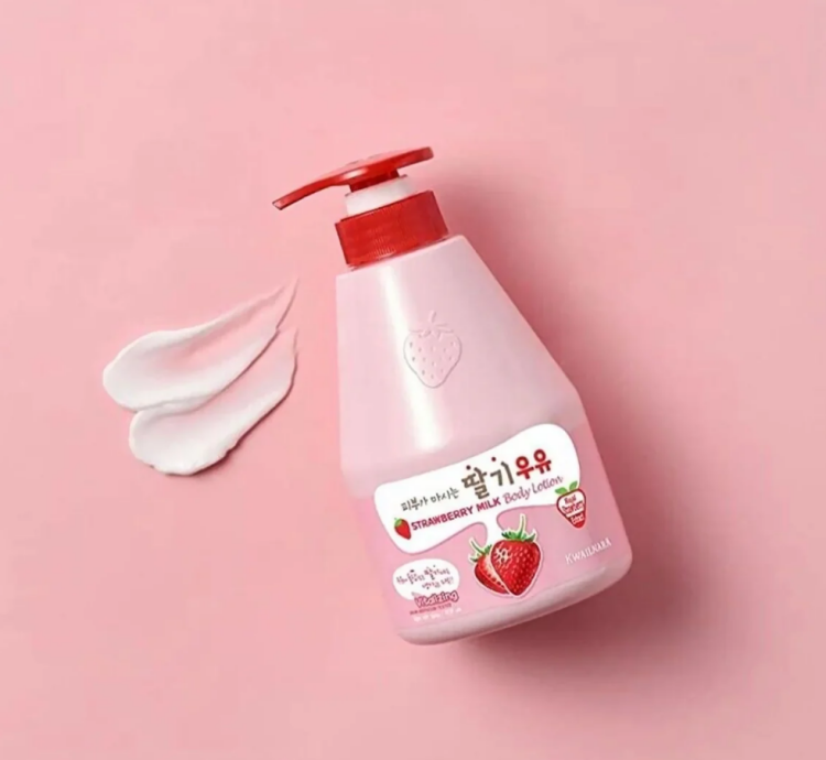 Kwailnara, Milk Body Lotion - Strawberry
