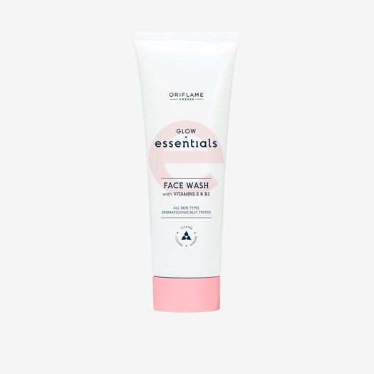 Cleansers Glow Essentials Face Wash with Vitamins E & B3 125 ML 43908