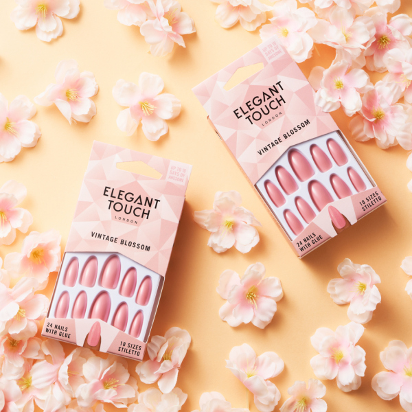 Elegant touch vintage blossom اظافر تركيب