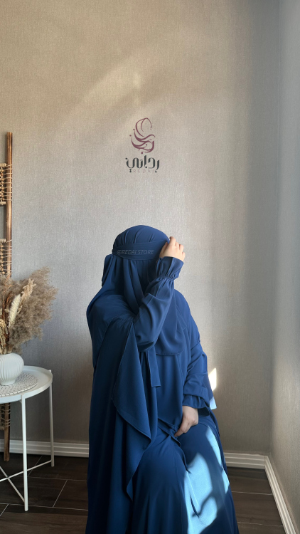 طقم الفراشة المميّز مكّون من   ٥ قِطع ( ومنها اختياري )