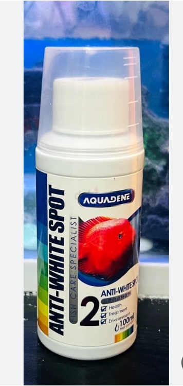 "Aquadene Anti-White Spot" الذي يُستخدم لعلاج أمراض الأسماك.