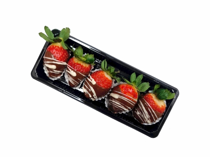 علبة فراولة بالشوكولاتة