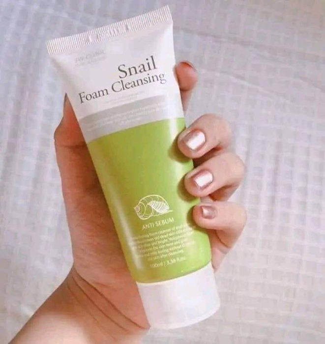 غسول الحلزون الكوري 3w clinic snail foam cleansing