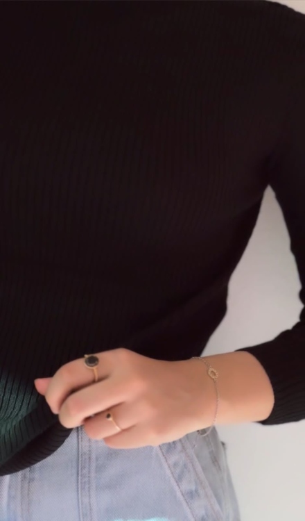 هاي نِك باللون الاسود