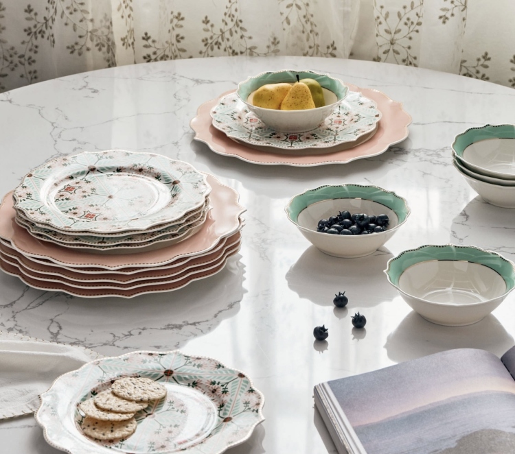 18 pieces- dinner set
