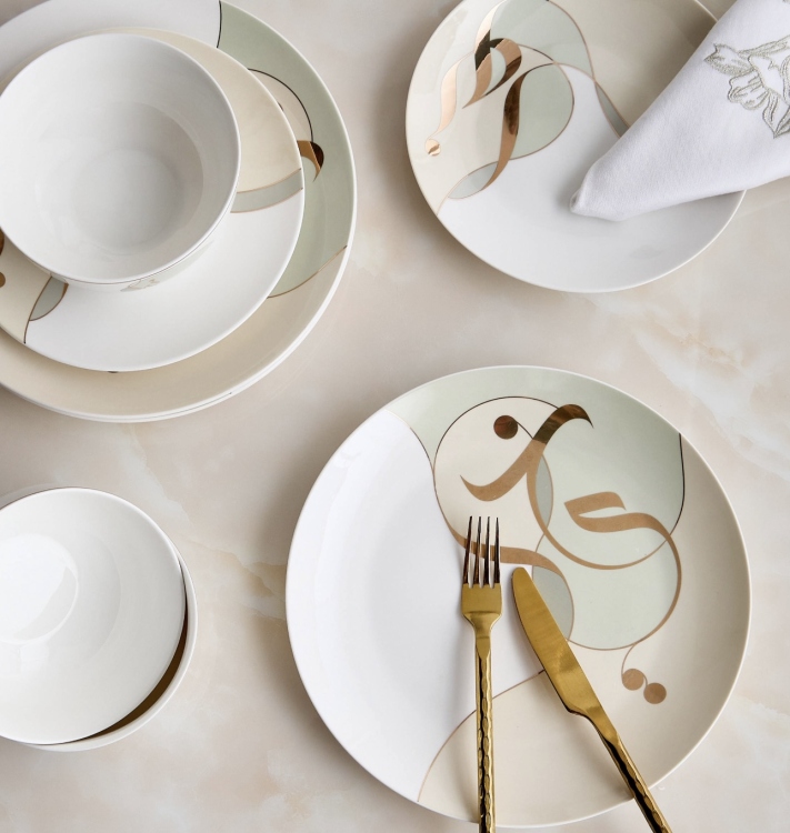 18 pieces- dinner set 