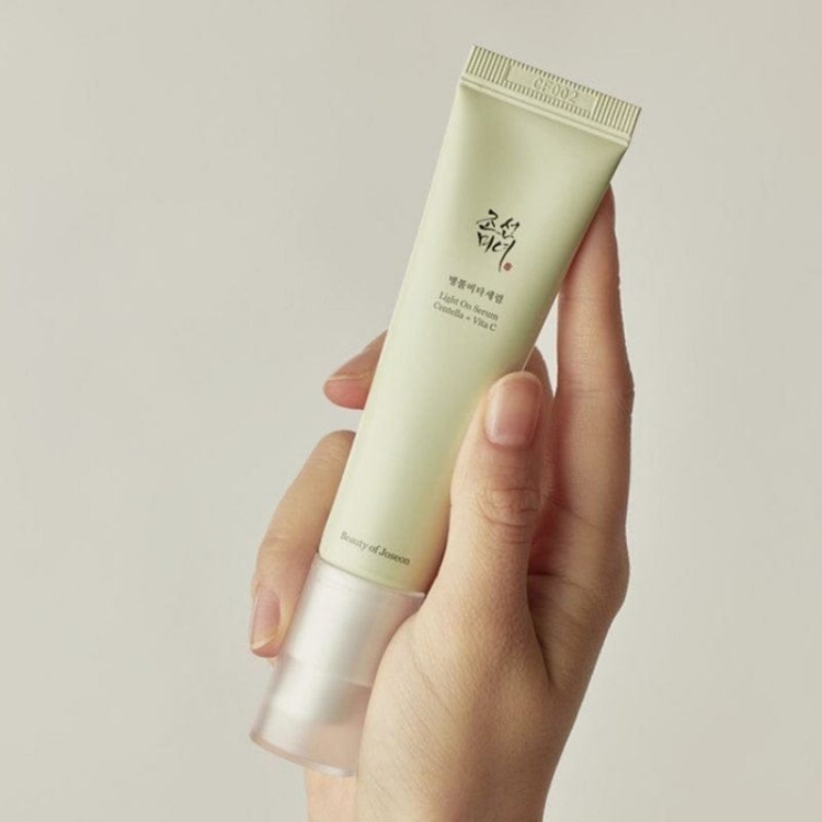 سيروم فيتامين سي و السينتيلا BEAUTY OF JOSEON Light On Serum  Centella + vitamin c 