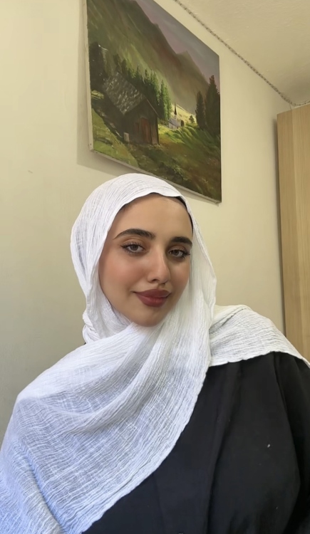مودال اسفنجي ابيض