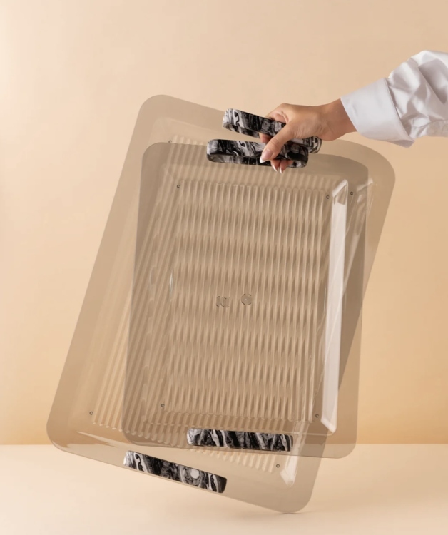 Acrylic trays - set of two 