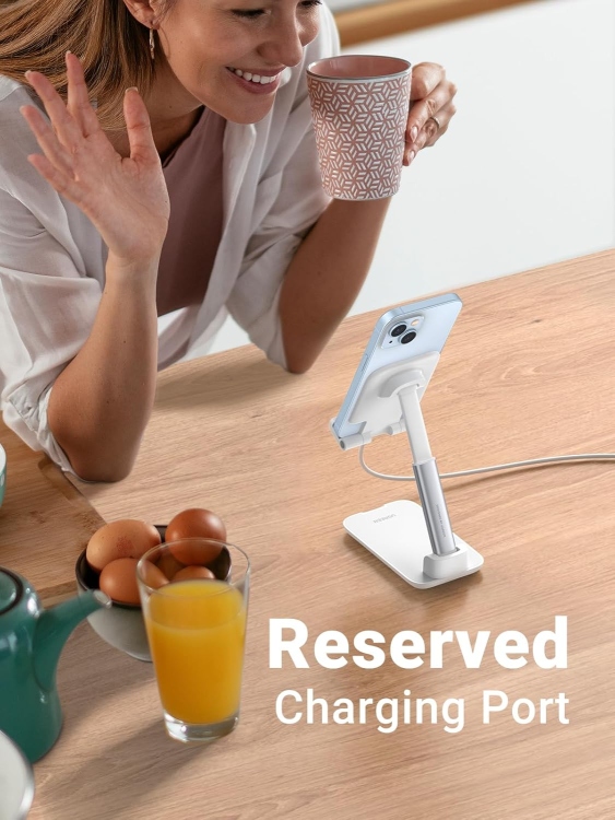 UGREEN LP373 20434 FOLDABLE MULTI-ANGLE PHONE DESKTOP STAND WITH HEIGHT
ADJUSTABLE SLIVER