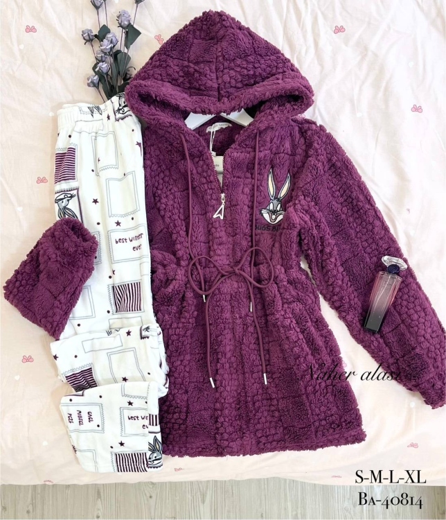 بيجامه فرو مع بنطلون مخمل 